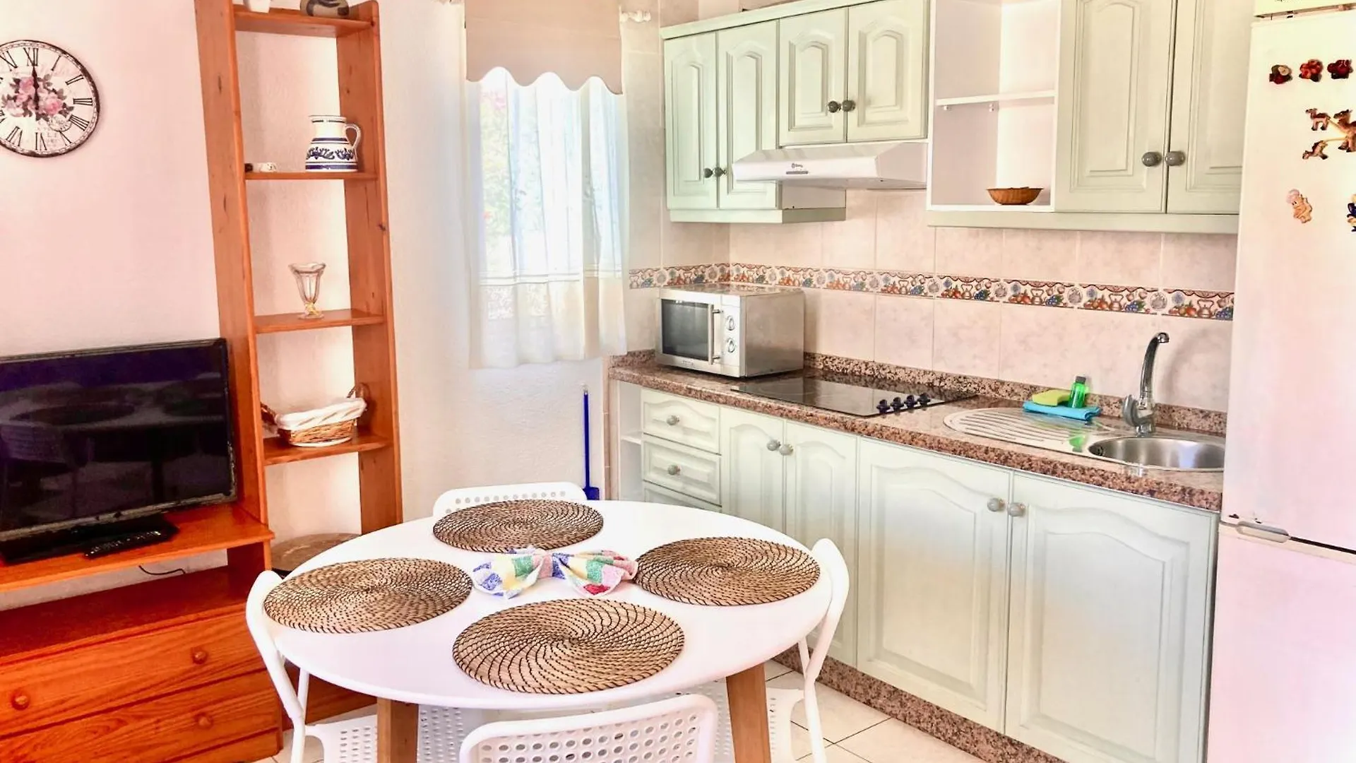 Apartamento En Primera Linea De Playa, Centrico, Tranquilo Playa de las Américas 0*,  Spanien