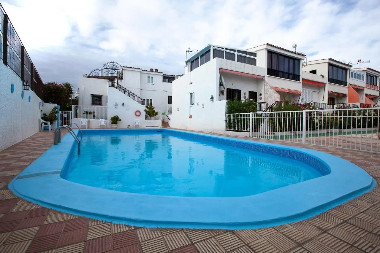 Apartamento en primera línea de playa, céntrico, tranquilo Playa de las Américas 0*,
